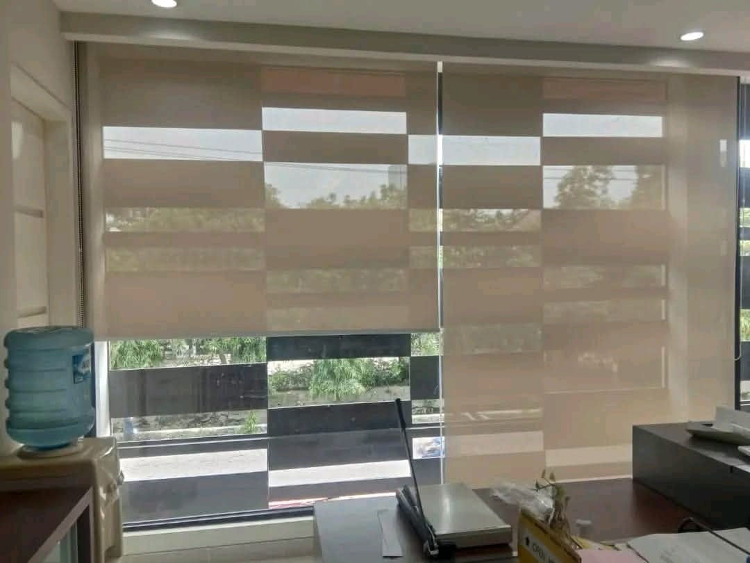 Jual Roller Blind Sharp Point Solar Screen Sp.2600-9 Wrana Grey+Cream